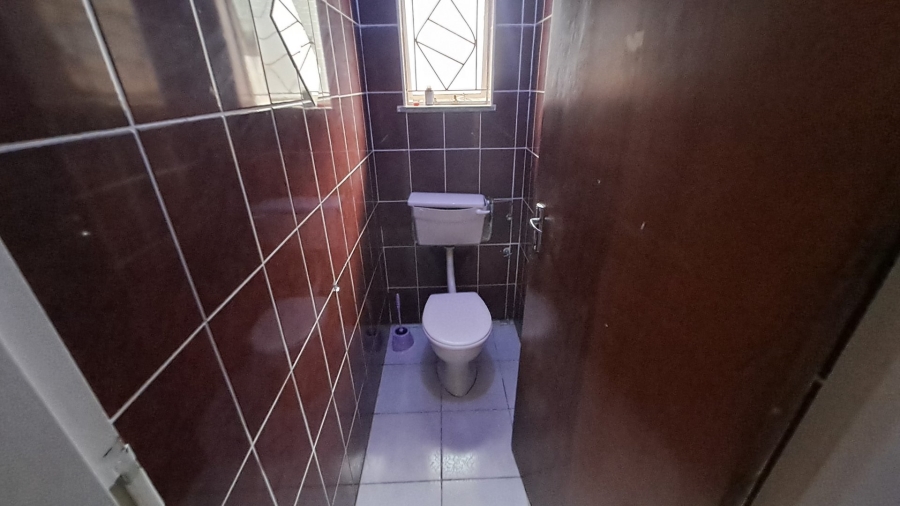 7 Bedroom Property for Sale in Universitas Free State